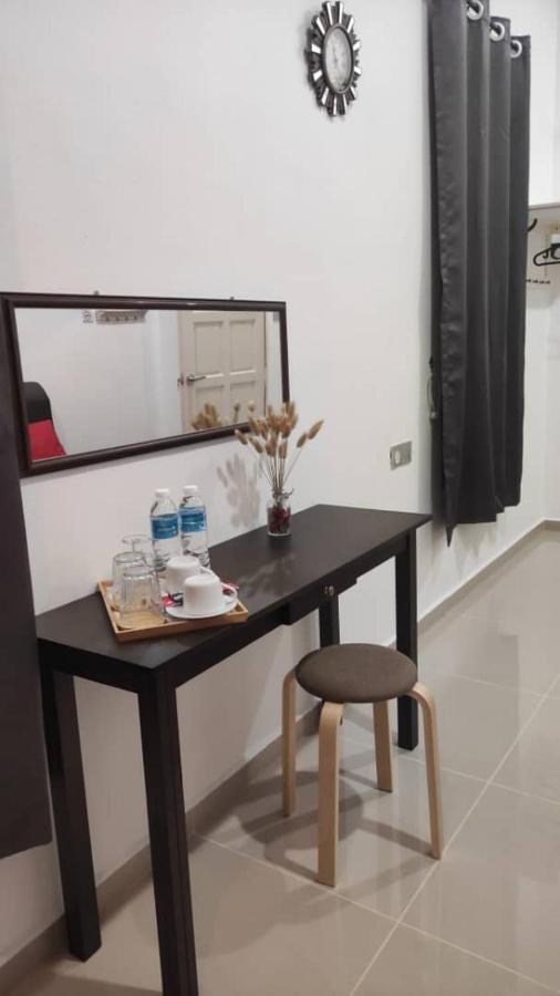D'Lamar Homestay Pendang Екстер'єр фото