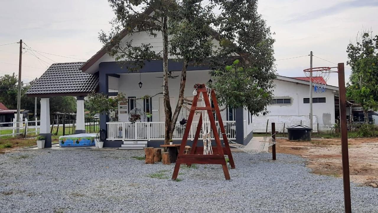 D'Lamar Homestay Pendang Екстер'єр фото