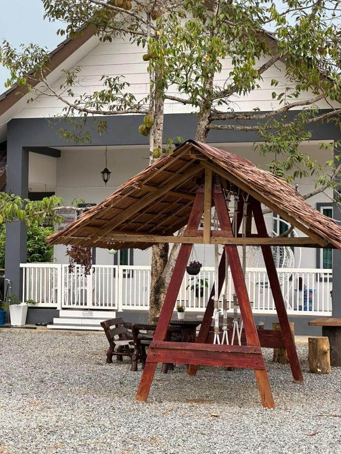 D'Lamar Homestay Pendang Екстер'єр фото