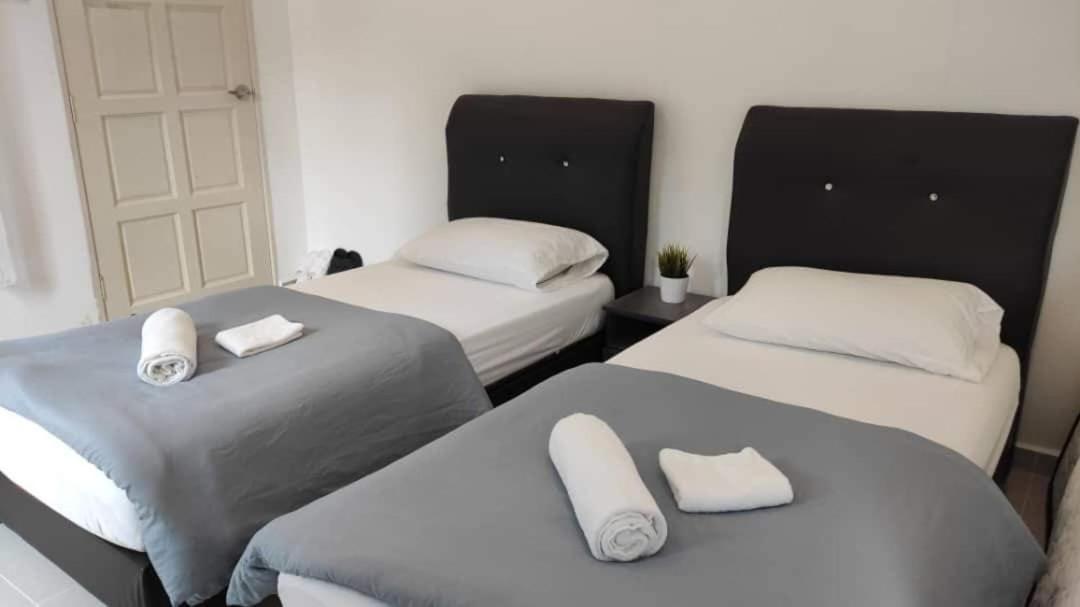D'Lamar Homestay Pendang Екстер'єр фото